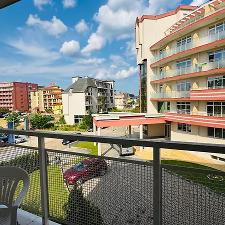 Sunny House 206 One Bedroom Apartman Napospart