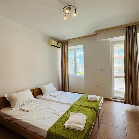 Sunny House 206 One Bedroom *