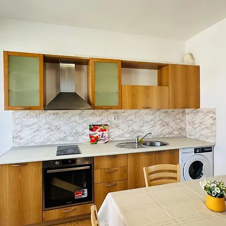 Sunny House 206 One Bedroom Appartement