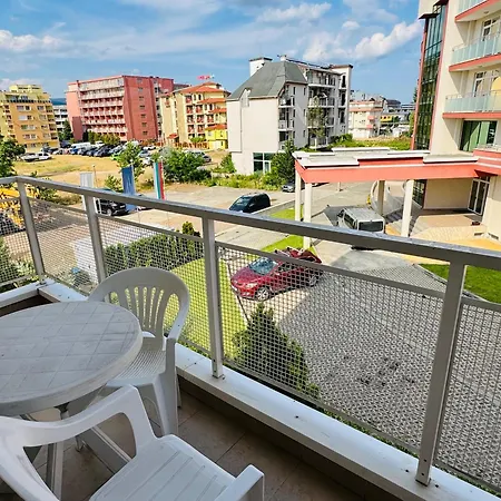 Sunny House 206 One Bedroom Appartement *